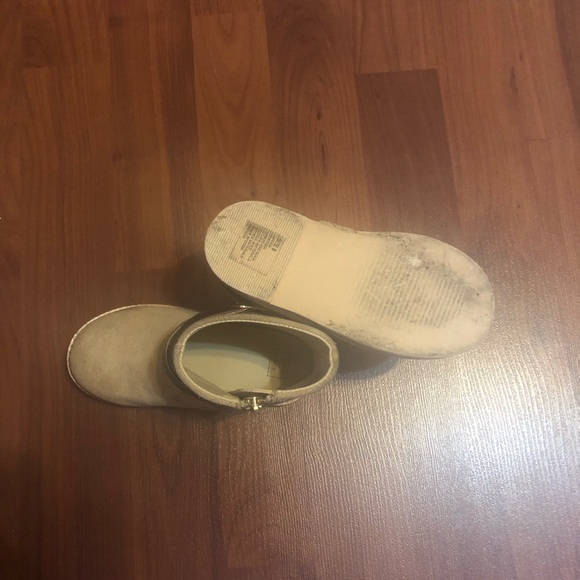 JANIE AND JACK SUEDE BOOTIE - Picture 7 of 8